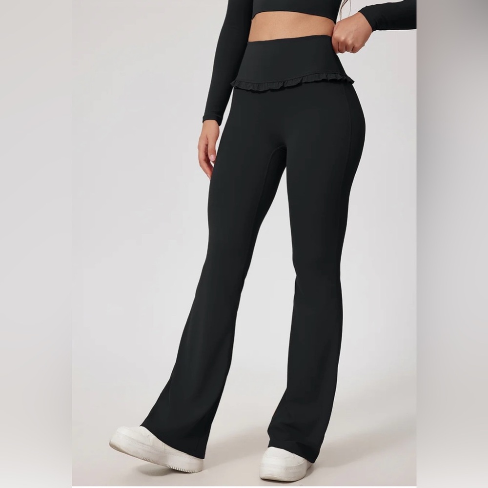 SERAPHINA FLARE LEGGINGS - BLACK